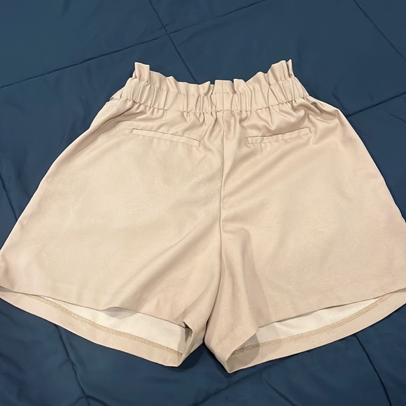 ⭐️2/$10⭐️Banana Republic shorts 🩳 - Picture 6 of 8